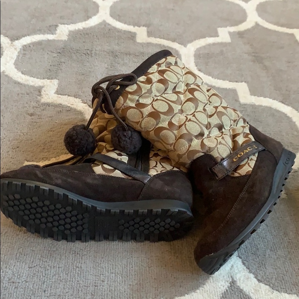 Coach Winter Snow Boots - Picture 4 of 4